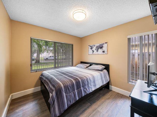 Продажа дома по адресу 11536 SW 55th Court - фото 6569752