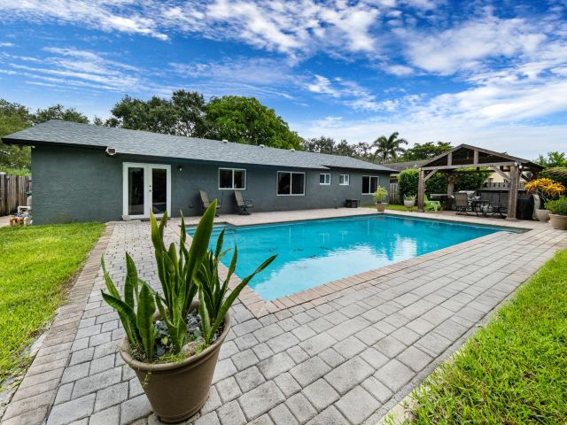 Продажа дома по адресу 11536 SW 55th Court - фото 6569766