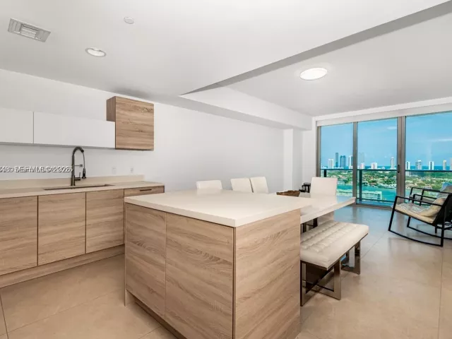 Продажа квартиры #2118 - фото 6560451