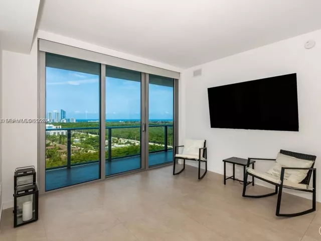 Продажа квартиры #2118 - фото 6560452