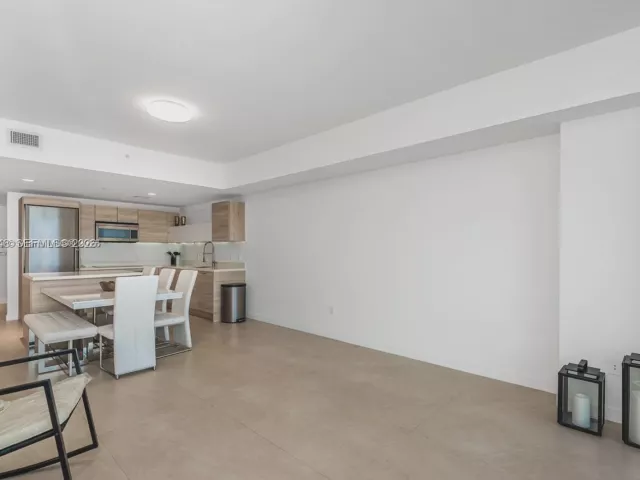 Продажа квартиры #2118 - фото 6560454