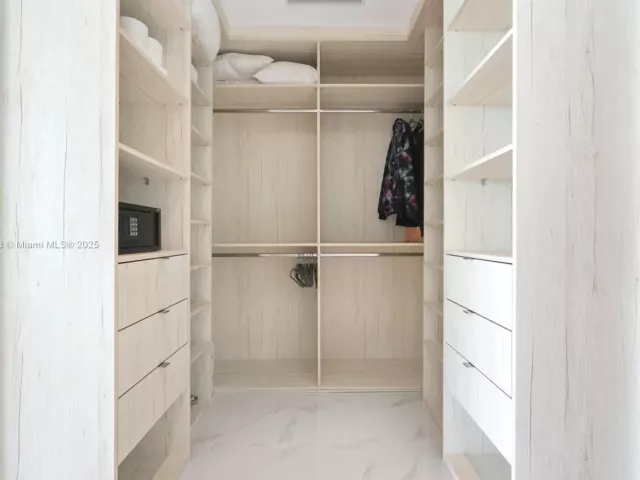 Продажа квартиры #1104 - фото 6571398