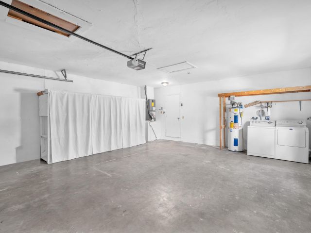 Дом в аренду по адресу 10985 Christopher Avenue - фото 6594007