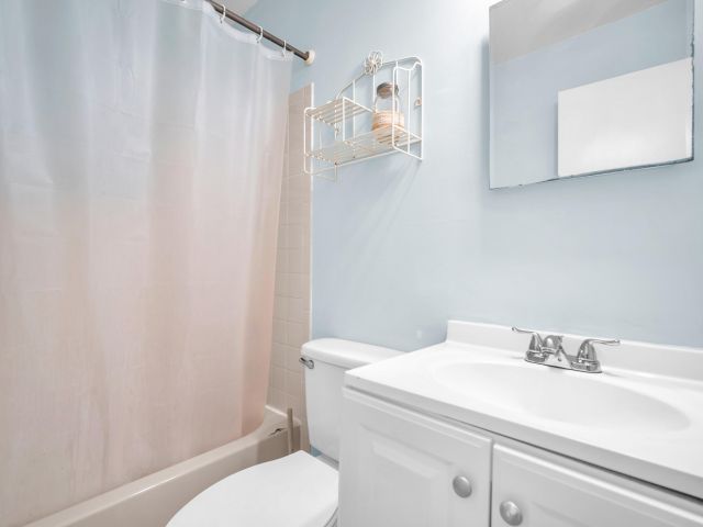 Дом в аренду по адресу 10985 Christopher Avenue - фото 6594008