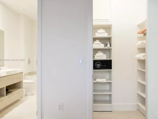 Продажа квартиры #R302 - фото 6559529