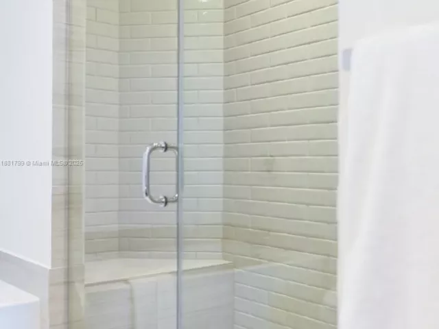 Продажа квартиры #R302 - фото 6559531