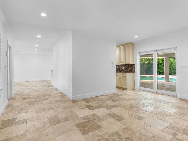 Продажа дома по адресу 783 Valencia Drive - фото 6594066