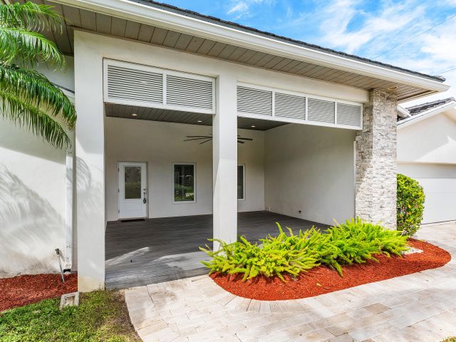 Продажа дома по адресу 783 Valencia Drive - фото 6594069