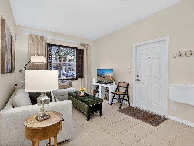 Дом в аренду по адресу 2931 Hope Valley Street 405 - фото 6592235