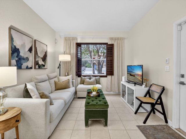 Дом в аренду по адресу 2931 Hope Valley Street 405 - фото 6592237