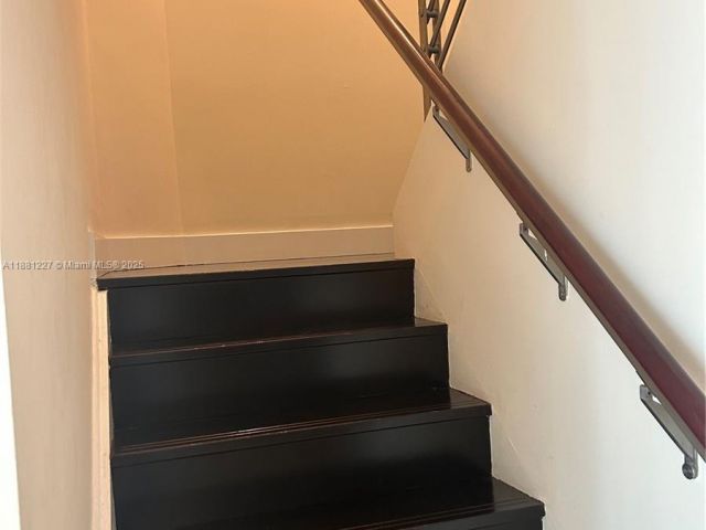 Продажа квартиры #1108 - фото 6559898