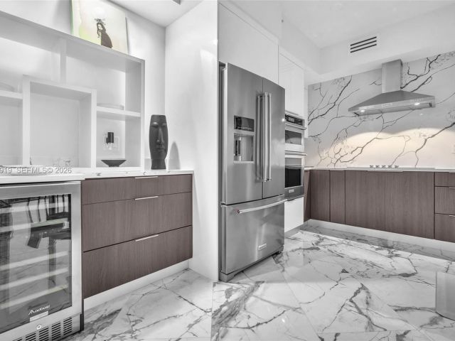 Продажа квартиры #1207 - фото 6560392