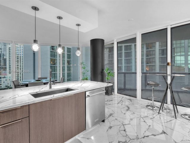 Продажа квартиры #1207 - фото 6560393