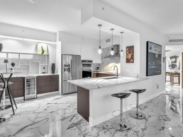 Продажа квартиры #1207 - фото 6560396