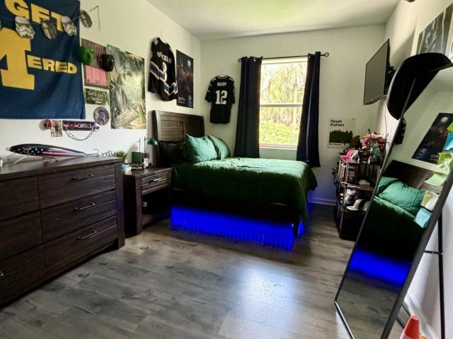 Продажа дома по адресу 6607 Pointe Of Woods Drive - фото 6613542