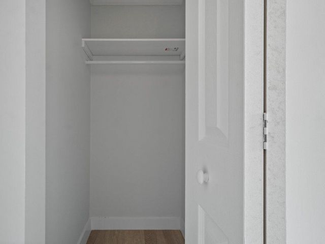 Дом в аренду по адресу 137 SW 9th Avenue - фото 6595411