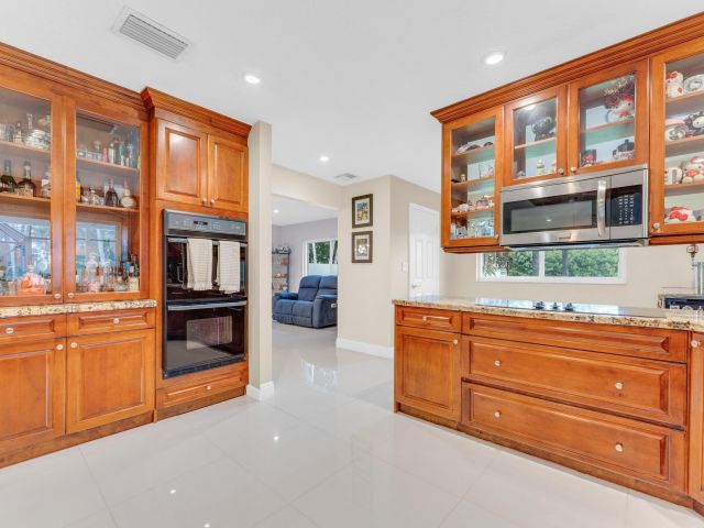 Продажа дома по адресу 22057 Woodset Way - фото 6622506