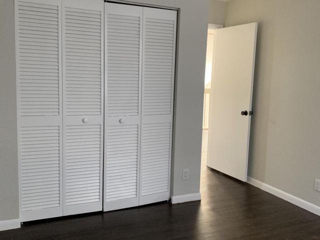 Дом в аренду по адресу 320 SE 2 Avenue B1 - фото 6562688