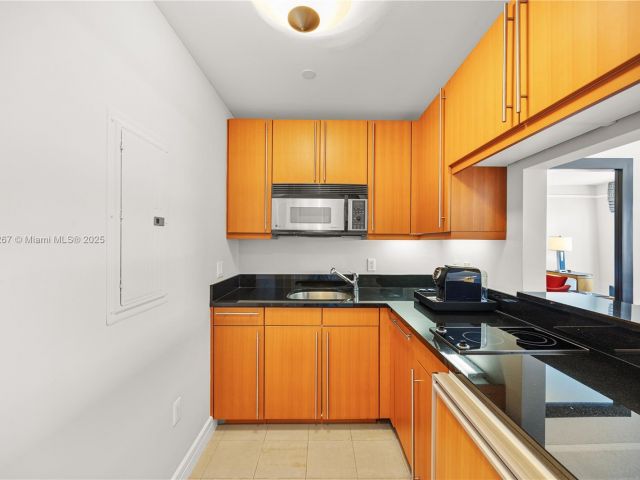 Продажа квартиры #3203 - фото 7293757