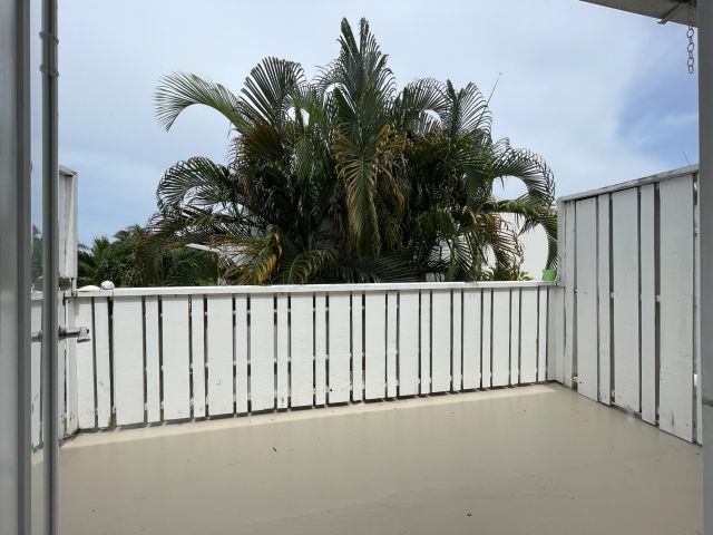 Дом в аренду по адресу 145 NE 7th Avenue - фото 6595278