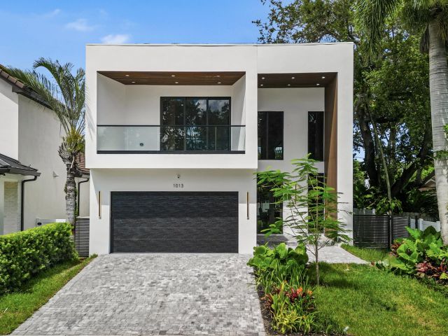 Продажа дома по адресу 1013 SE 9 Street - фото 6564009