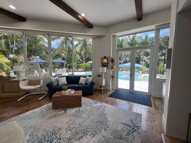 Продажа дома по адресу 10196 Avenida Del Rio - фото 6595153