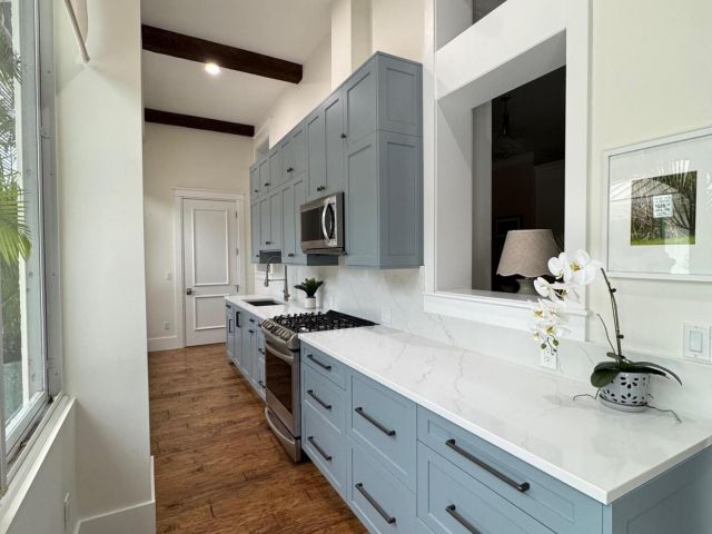 Продажа дома по адресу 10196 Avenida Del Rio - фото 6595157