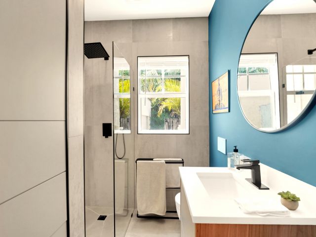 Продажа дома по адресу 910 NE 2nd Avenue - фото 6595078