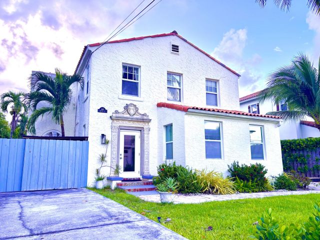 Продажа дома по адресу 910 NE 2nd Avenue - фото 6595097