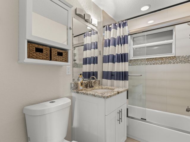 Продажа дома по адресу 944 Hansen Street - фото 6592003