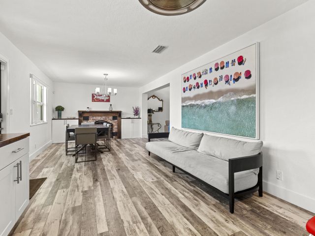 Продажа дома по адресу 944 Hansen Street - фото 6592007