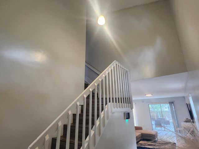 Дом в аренду по адресу 5884 Dewberry Way - фото 6592522