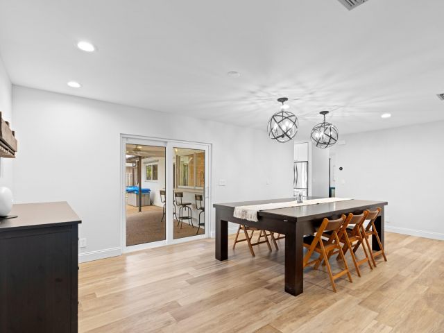 Дом в аренду по адресу 1039 NW 8th Street - фото 6593952