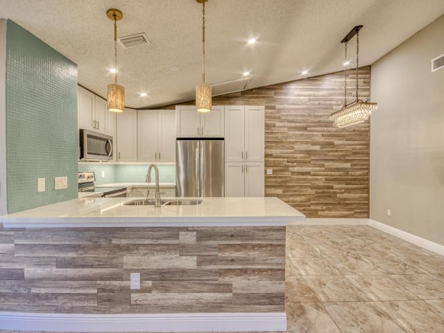 Дом в аренду по адресу 9109 SW 21st Street E - фото 6593712