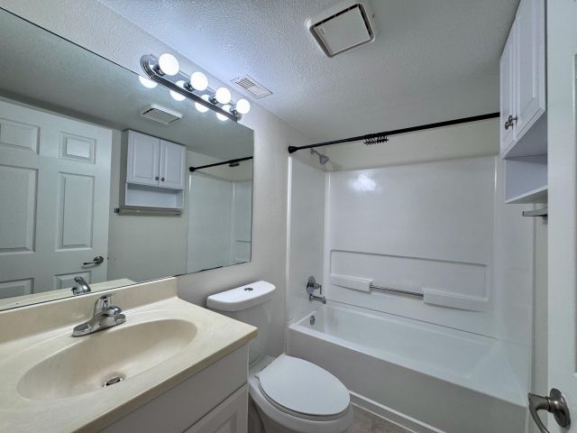 Дом в аренду по адресу 8189 Severn Drive D - фото 6593271