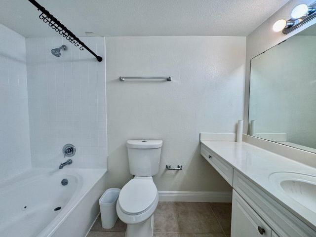 Дом в аренду по адресу 8189 Severn Drive D - фото 6593275