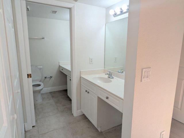 Дом в аренду по адресу 8189 Severn Drive D - фото 6593276