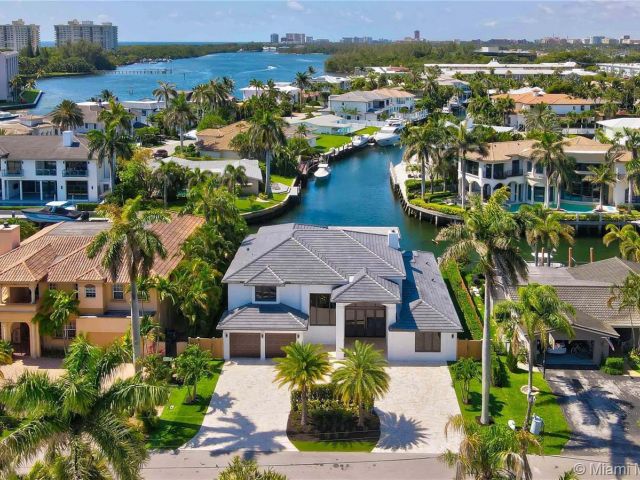 Дом в аренду по адресу 750 NE Marine Drive - фото 6622769