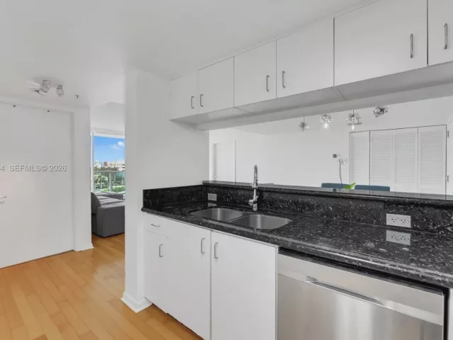 Продажа квартиры #704 - фото 6566810