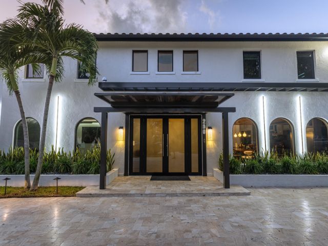 Продажа дома по адресу 290 NW 6th Street - фото 6593690