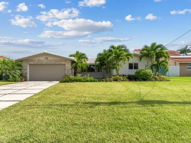 Дом в аренду по адресу 1424 NE 53rd Ct 0 - фото 6576793