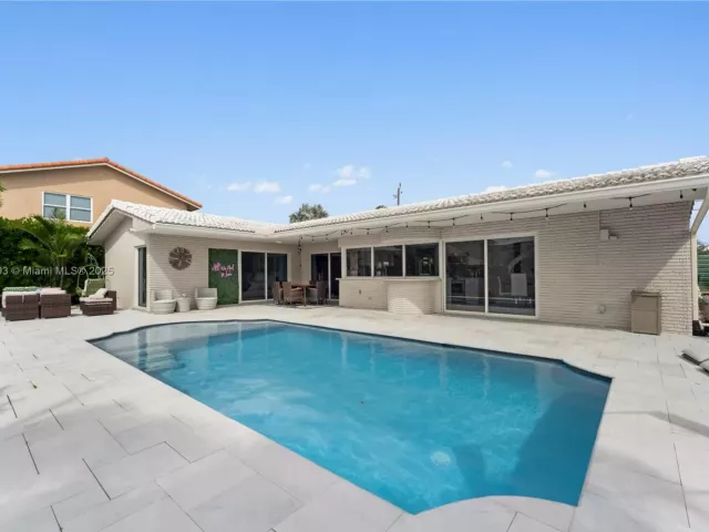 Дом в аренду по адресу 1424 NE 53rd Ct 0 - фото 6576777