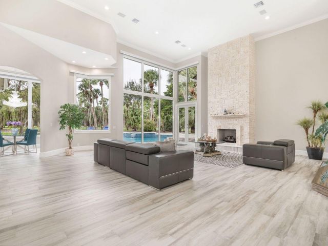 Продажа дома по адресу 1543 Breakers West Boulevard - фото 6592486