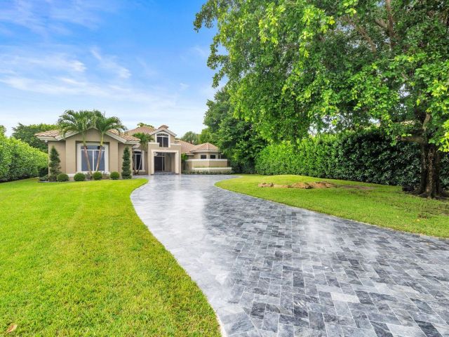 Продажа дома по адресу 1543 Breakers West Boulevard - фото 6592488