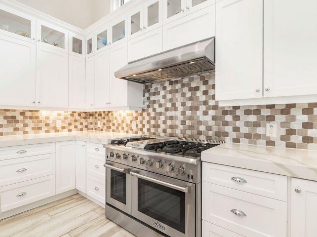 Продажа дома по адресу 1543 Breakers West Boulevard - фото 6708426