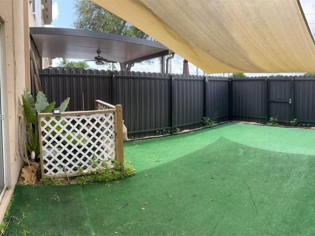 Дом в аренду по адресу 17018 SW 138th Ct 0 - фото 7466326