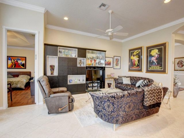 Продажа дома по адресу 7090 Prado Lake Drive - фото 6683080