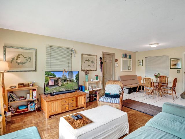 Продажа дома по адресу 401 42nd Street - фото 6603847