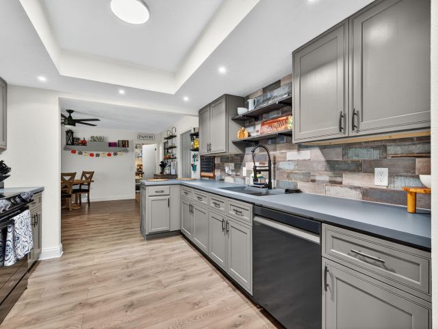 Продажа дома по адресу 12859 54th Street N - фото 6658125