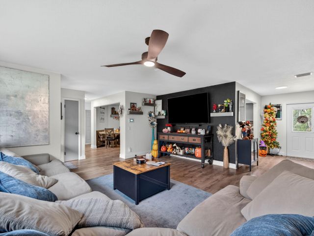 Продажа дома по адресу 12859 54th Street N - фото 6658132